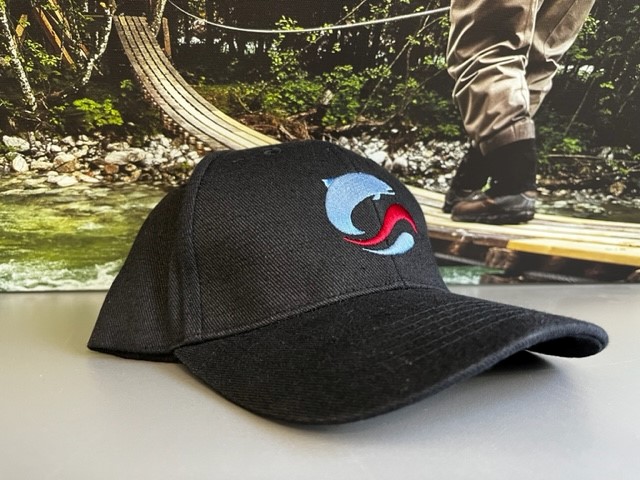 Caps med logoen til Norske Lakseelver.