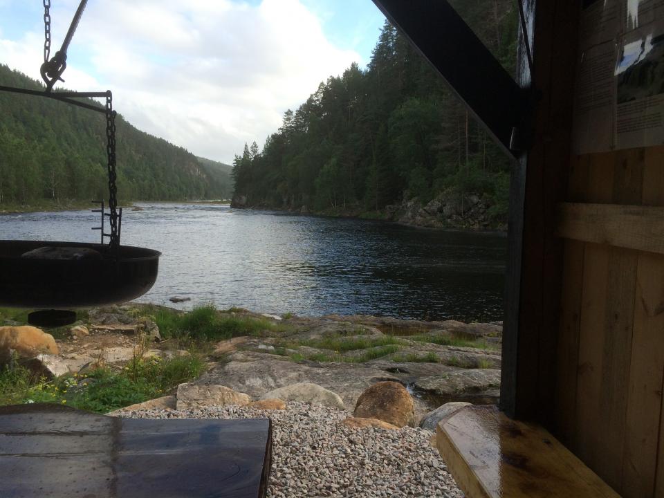 Fra gapahuken i Kavfossen