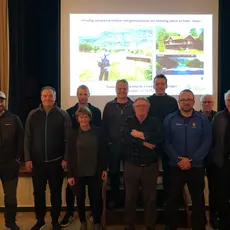 Alle møtedeltakere samlet i Todalen Ungdomshus