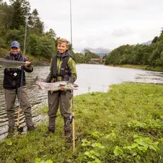 Fangstbilde fra Camp Villaks 2018. Vi gleder oss til en ny camp-sommer med enda flere camper for ungdom 14-18 år. Følg med på campvillaks.no