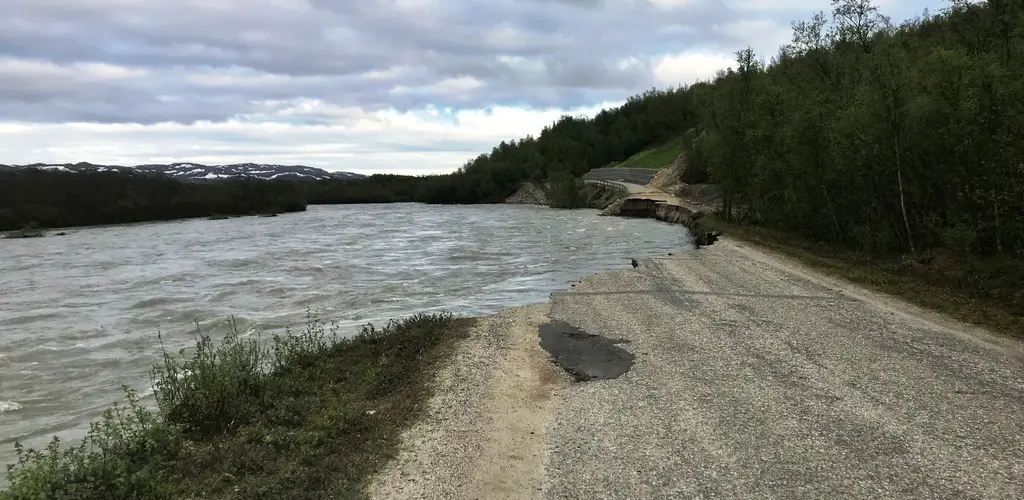 Klemetstadveien ødelagt