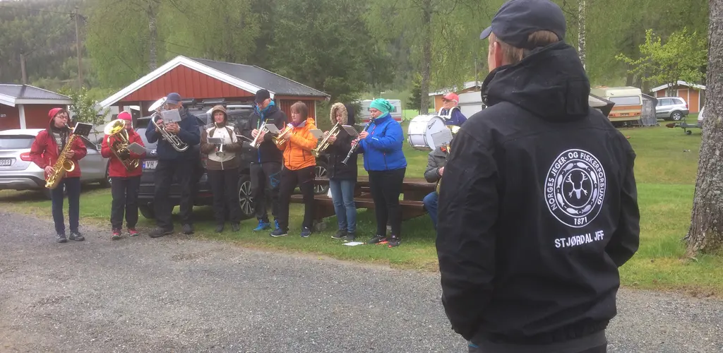 Hornmusikk under åpningen i 2021