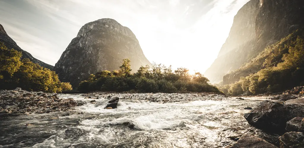 Panoramabilde fra Nærøydalselva.