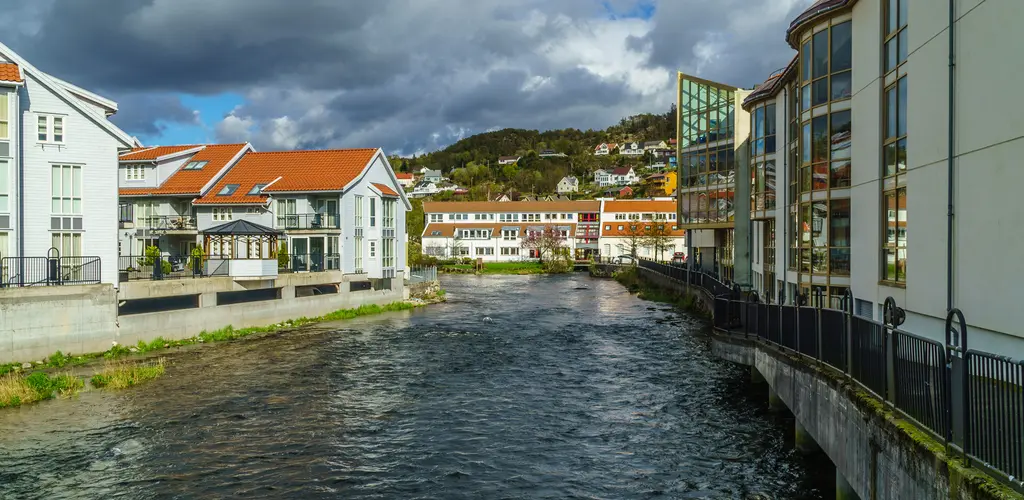 Elva gjennom Egersund