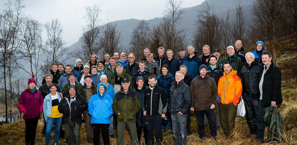Landsmøte foran Engebøfjellet