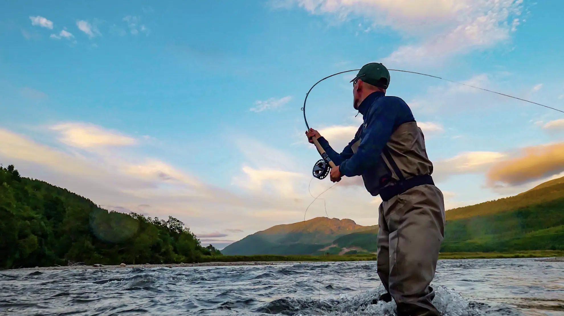 Fluefiske en nydelig julikveld i 2018.